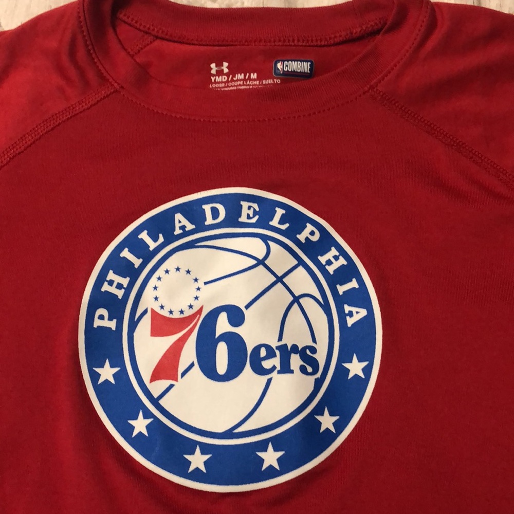 🏀Under Armour Philadelphia 76ers shirt 🏀